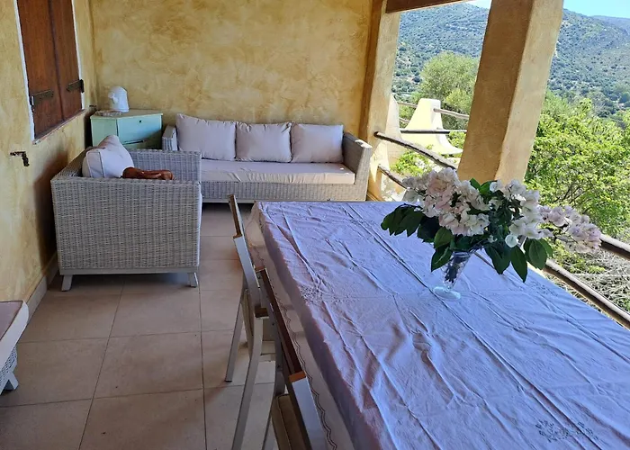 Bouganville Bianco Ferienhaus
